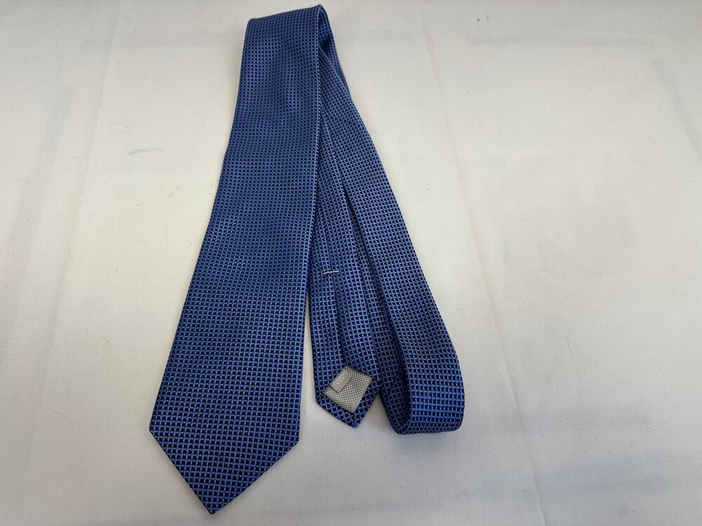 Nordstrom Blue 100% Silk Tie With Navy and Silver Detail